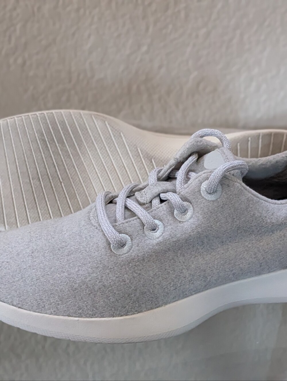 Allbirds Women's Wool Runners Grey Sneakers - 9 - Picture 7 of 12
